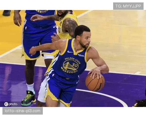 勇士流畅进攻体系凭借外线牵制力取胜